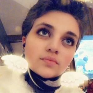 Meet your Posher, Ash